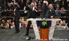 D-ジェネレーションXがWWE殿堂入りスピーチで「クソ食らえ!(Suck it!)」の決め台詞!“過激な仕掛け人”新間寿が日本人5人目の殿堂入り!