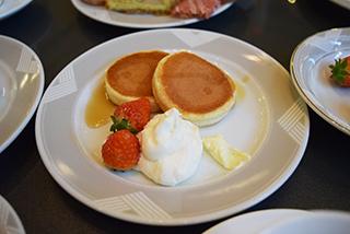 ホテルニューオータニ大阪のいちご尽くしのスイーツビュッフェに行ってきた