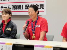 １０年ぶりＷ杯制覇のソフトボール女子日本代表が帰国　ＭＶＰの４２歳、上野由岐子「レジェンドとして評価してもらえた」