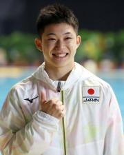 「日本の飛込選手で五輪メダリスト第1号に」パリで金の期待も膨らむ、17歳・玉井陸斗の挑戦