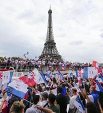 パリ五輪観戦、ツアーは高額に　IOC、チケット販売変更