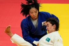 「卑劣だ」「何の競技なんだ！」女子柔道で韓国選手が“張り手”食らわせ一本負け、その後は畳に居座り… 