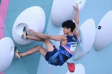 「まだ余力があったんだと...恐ろしい子」怪物過ぎる17歳・安楽宙斗、余裕の１位突破にSNS騒然！ なんと登る前に“決勝進出”の珍事【パリ五輪】