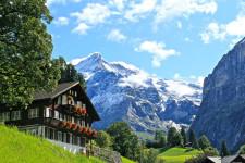 スイス観光のモデルコース完全ガイド｜絶景と文化に触れる3日間の旅
