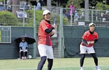ソフトテニス女子、前年覇者の姉から学んだ「楽しむ力」で３回戦突破…須磨学園、中谷・竹平組