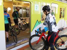 近鉄 観光列車「つどい」サイクルトレイン-KettA-、大阪便を初運行へ