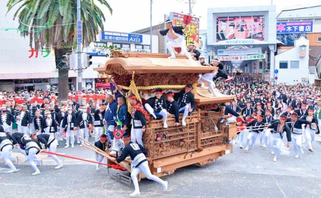 300年余り続く「岸和田だんじり祭」 空襲で焼失しても受け継いだ、市民の祭りにかける思い(PHPオンライン) - goo ニュース