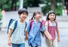 日本では乳幼児のイメージの強いモンテッソーリの「小学校教育」とは？