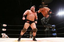 九州プロレス 九州プロレス選手権は王者 玄海が羆嵐を返り討ち お前は若くて強くて凶暴な雄熊だ タッグは堀口 横須賀組が防衛 1 17 北九州 ば元気にするバイ 21 プロレスtoday Goo ニュース