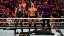【WWE】ジャッジメント・デイに波乱！“新メンバー”ベイラーがプリースト&リアと共に反逆のエッジ襲撃