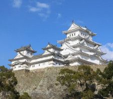 西国防衛の要とされた姫路城。能力のない大名を城主にできないため、江戸幕府の命令で9度城主が代わっている