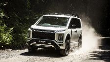 【TOYO TIRES】OPEN COUNTRY A/TⅢに待望の245/65R17ホワイトレターが登場！