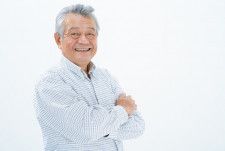 老後の心配事といえば、やはりお金。現役時代にいくら稼ぎ、貯蓄をしておけば安心した暮らしができるのか。All Aboutが実施したアンケート調査から、東京都在住65歳男性のケースを紹介します。