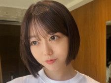 AKB48の元メンバーで現在はタレントとして活動する峯岸みなみさんは4月25日、自身のInstagramを更新。髪を切り、ショートヘアに変化した姿を披露しました。（サムネイル画像出典：峯岸みなみさん公式Instagramより）