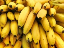 「バナナ」の生産量が多い国ランキング！ 総務省統計局「世界の統計2024」 から、最新のランキングを発表します。バナナ人気が高まり続ける「中国」を抑えた1位は？