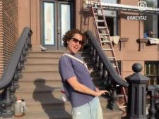 YouTuberやモデルなどとして活動しているkemioさんは5月1日、自身の公式Xを更新。アメリカ・ニューヨークの高級住宅街を歩く動画を公開し、反響を呼んでいます。（サムネイル画像出典：kemioさん公式Xより）