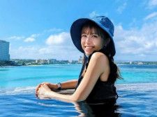タレントの若槻千夏さんは5月1日、自身のInstagramを更新。水着姿を投稿し、話題を呼んでいます。（サムネイル画像出典：若槻千夏さん公式Instagramより）