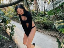 Amazon Prime Videoの婚活サバイバル番組『バチェラー・ジャパン』シーズン4に参加したモデルの秋倉諒子さんは5月1日、自身のInstagramを更新。水着姿を披露し、話題を呼んでいます。（サムネイル画像出典：秋倉諒子さん公式Instagramより）
