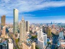 外務省によると、2022年10月時点で中国に進出している日系企業数は3万1324拠点。日系企業の拠点数が多い地域をランキング形式で発表します。