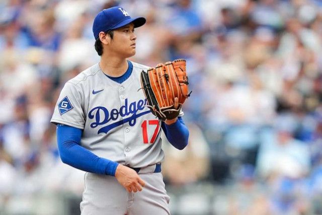 大谷翔平、衝撃164キロ直後に敵選手とほっこりシーン　一瞬の出来事に「なに話してたんやろ？」の声