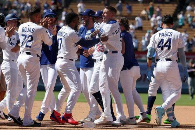 ドジャースの補強候補筆頭は意外な名前　「優先度はブルペンだが…」米記者が明かした強打の28歳