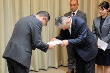 兵庫知事を批判した元県幹部処分　議員団が第三者機関の調査を要請