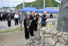 紫雲丸事故69年　「風化させない」　高知・南海中で慰霊式