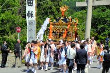 平安から続く祭り　5年ぶりのみこし練り歩く　・美浜・織田神社