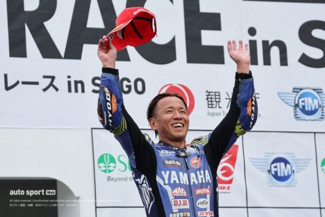 中須賀、81勝目を獲得「昨日の悔しさを跳ね返して、自分の力を発揮した」／2023全日本ロード第3戦SUGO JSB1000レース2