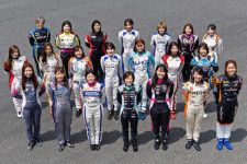 KYOJO CUPドライバーを中心に『全日本女性自動車競技選手会』が発足。女性選手のさらなる地位向上を目指す