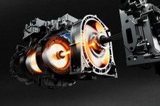 マツダの新時代ロータリーエンジン研究開発が加速。パワートレイン技術開発部に『RE開発グループ』復活