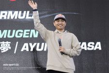 ファンの前でF1日本GPへの期待を語った岩佐歩夢「心の中で手を振り返して、いい走りを見せたい」