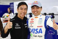 岩佐歩夢の公式セッションデビューを見守った佐藤琢磨「感慨深かった。走りは100点満点！」／F1日本GP