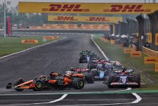 損傷を被ったピアストリ、玉突き事故の原因を作ったストロールに批判的「あの状況で他の誰も衝突していない」F1中国GP