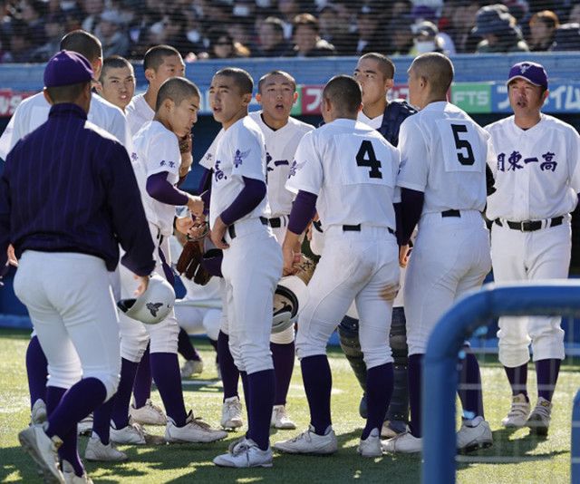 【高校野球】神宮大会2回戦で大阪桐蔭を撃破も準決勝敗退の関東一　指揮官は「それは、それでリセット。もう1回、ぶつかっていく」