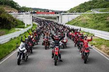 【ドゥカティ】ポルシェ・エクスペリエンスセンター東京で開催されたイベント「Ducati