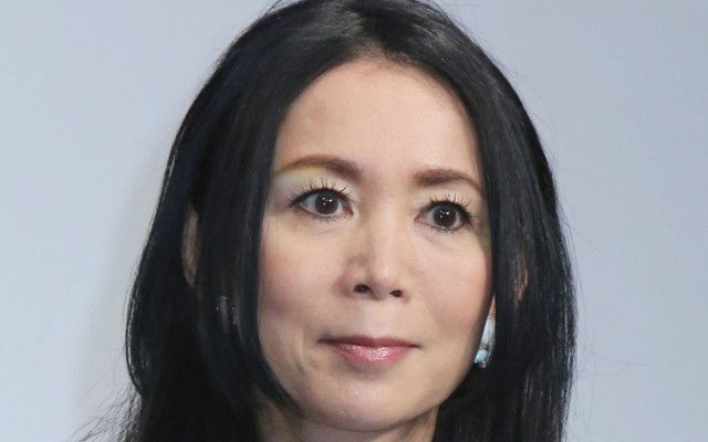 「山下達郎をアゴで使えるのは私くらい」音楽活動は“達郎ファースト”でも…竹内まりや（70）が漏らした夫婦の“真の力関係”