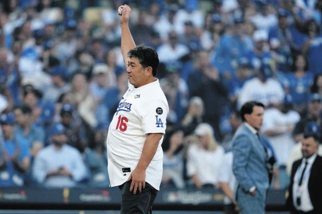 「ビール腹」ワールドシリーズ始球式登場の野茂英雄さん、粋な“ある行動”と体の変化にファンの注目集まる「立派になったな」