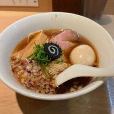【らぁ麺はやし田】新宿で見つけた、食べログ百名店にも選ばれる人気のラーメン店