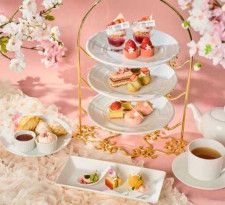 いちご･桜･ピスタチオが織りなす｢桜ストロベリーアフタヌーンティー｣を開催♡