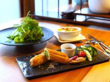 北鎌倉にあるエクレアランチが人気のカフェ「ブラッスリー航」がさらに広々とした古民家へお引越し♪
