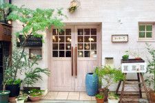 京都の城下町で見つけた♪ レトロでかわいい雑貨が詰まった宝箱のようなカフェ/ 福知山「まぃまぃ堂」