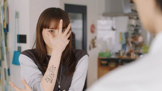 『ひとりでしにたい』“鳴海”綾瀬はるか、元カレの“復讐”にあ然　ネットは爆笑「マウントとってきた！」