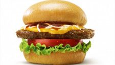 モスバーガー“国産牛100％”の新バーガー登場！　肉々しさ感じる贅沢な味わい