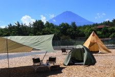 山梨“富士山を望むオートキャンプ場”が営業開始！　富士緑の休暇村の大浴場も利用可能
