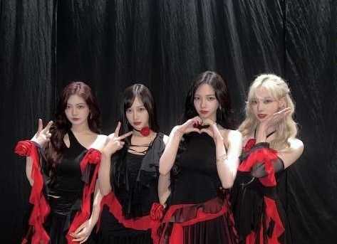 aespa(エスパ)、赤と黒の華やかな衣装で｢KCON HONG KONG 2024｣に登場!