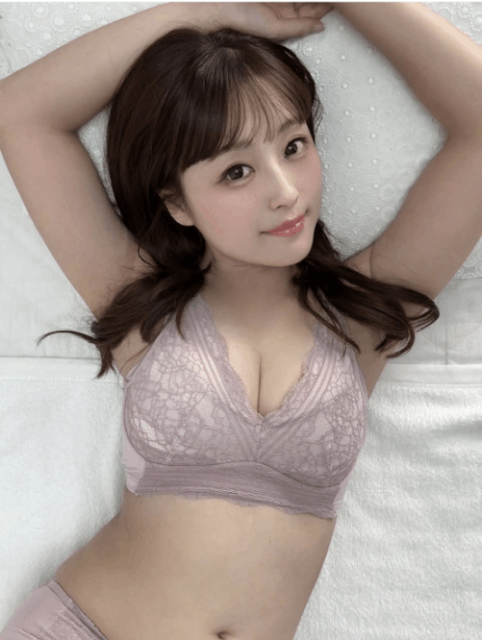 鈴木奈々、ナイトブラ姿に｢妊娠してますか？｣の声多数。｢そもそもパートナーがいないです｣と近況をポロリ