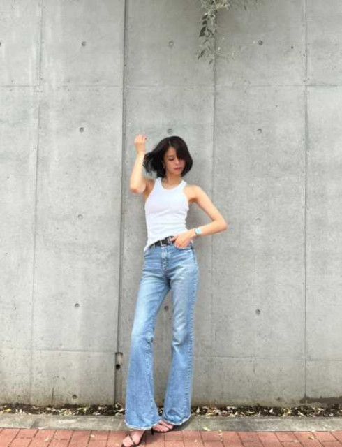 佐藤晴美、白T×デニムで魅せる“完璧スタイル”にファン釘付け！「シンプルが一番似合う」と絶賛