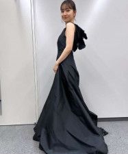 大島優子、｢背中に羽生えてる?｣背中を大胆に露出した黒ドレス姿を披露し話題