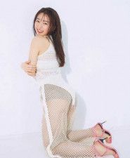 桜井日奈子、メッシュパンツのセクシーバックショットを披露「「凄く素敵で魅力的」「艶やかで素敵」